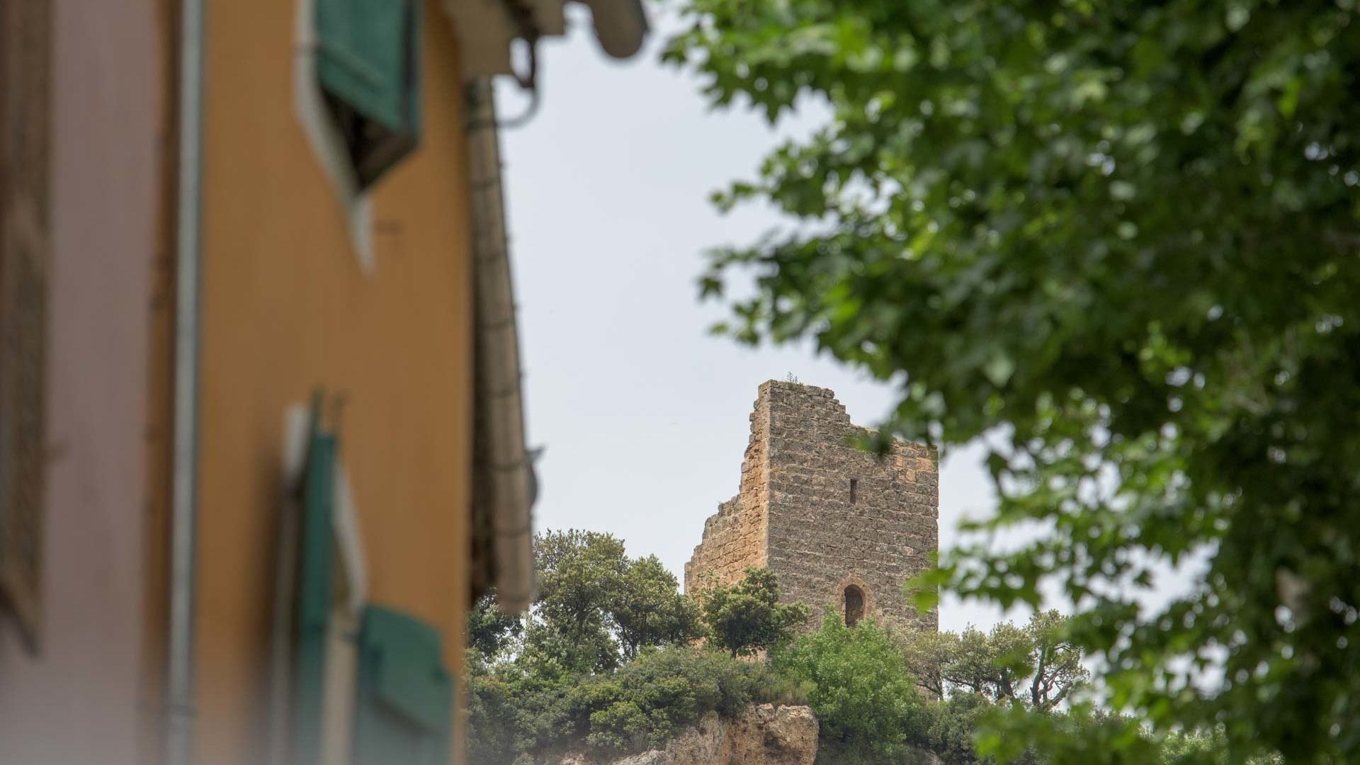 Le village de Cotignac dans le Var
