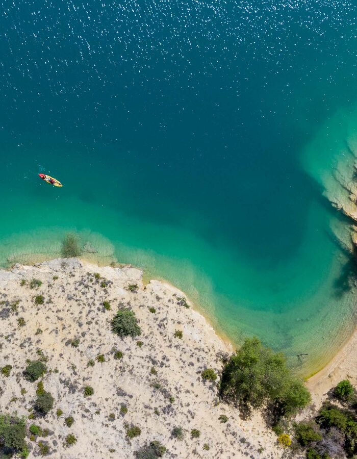 Activités nautiques sur le lac de Sainte-Croix dans le Verdon