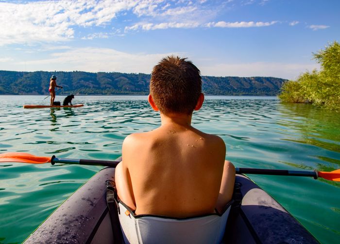Camping dans le Verdon, le lac de Sainte-Croix en Canoë-Kayak
