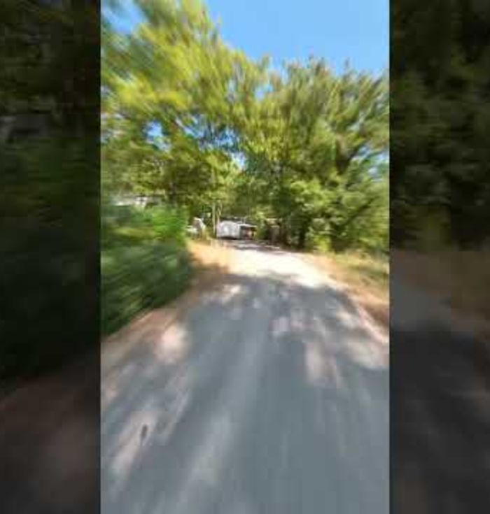 Camping dans le Verdon, Le Clos de Barbey à Bauduen en 1 minute 🏃🏻‍♀️