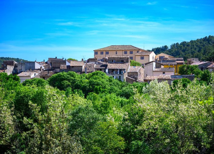 Le village de Sillans-la-Cascade dans le Var