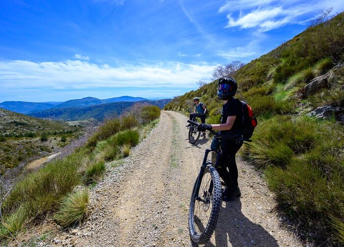 Randonnée en VTT sur le Mont-Chiran dans le Verdon